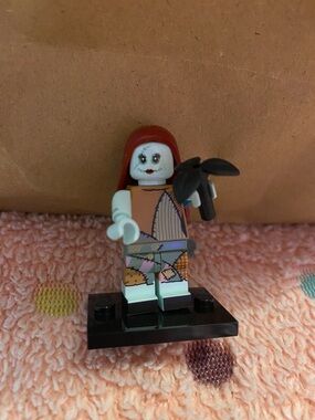 Disney Lego Minifigures series 2 Sally from Nightmare Before Christmas